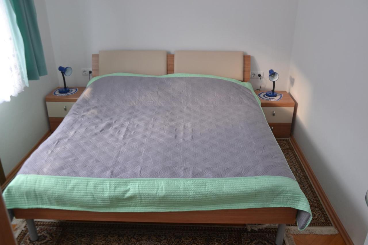 Apartma Viktorija *